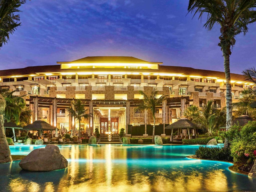 Sofitel Dubai The Palm Resort & Spa