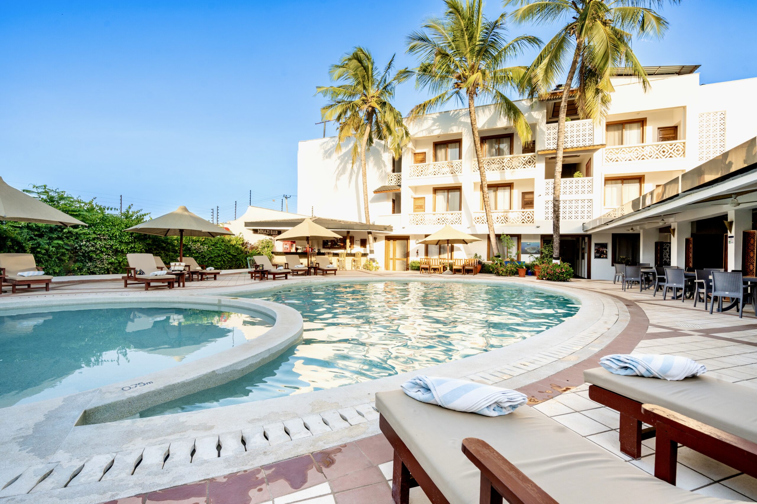 7-Days of Southern Kenya Safari & Beach Escape Combo.