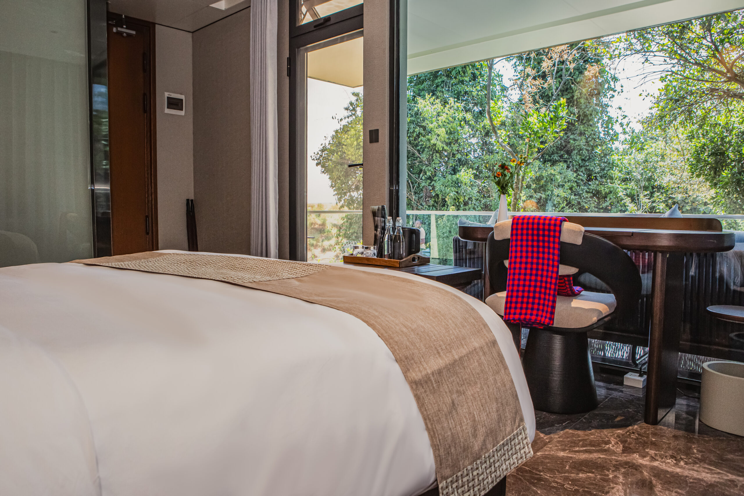 5 Night Luxury Escape with Iconic Game Drives and Serene Ocean Nights