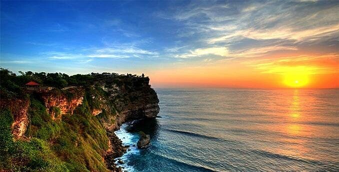 Pulse of the God’s Expedition | Bali’s 6 – Nights of Sunset Temples, Island Escapes and Lush Highlands.