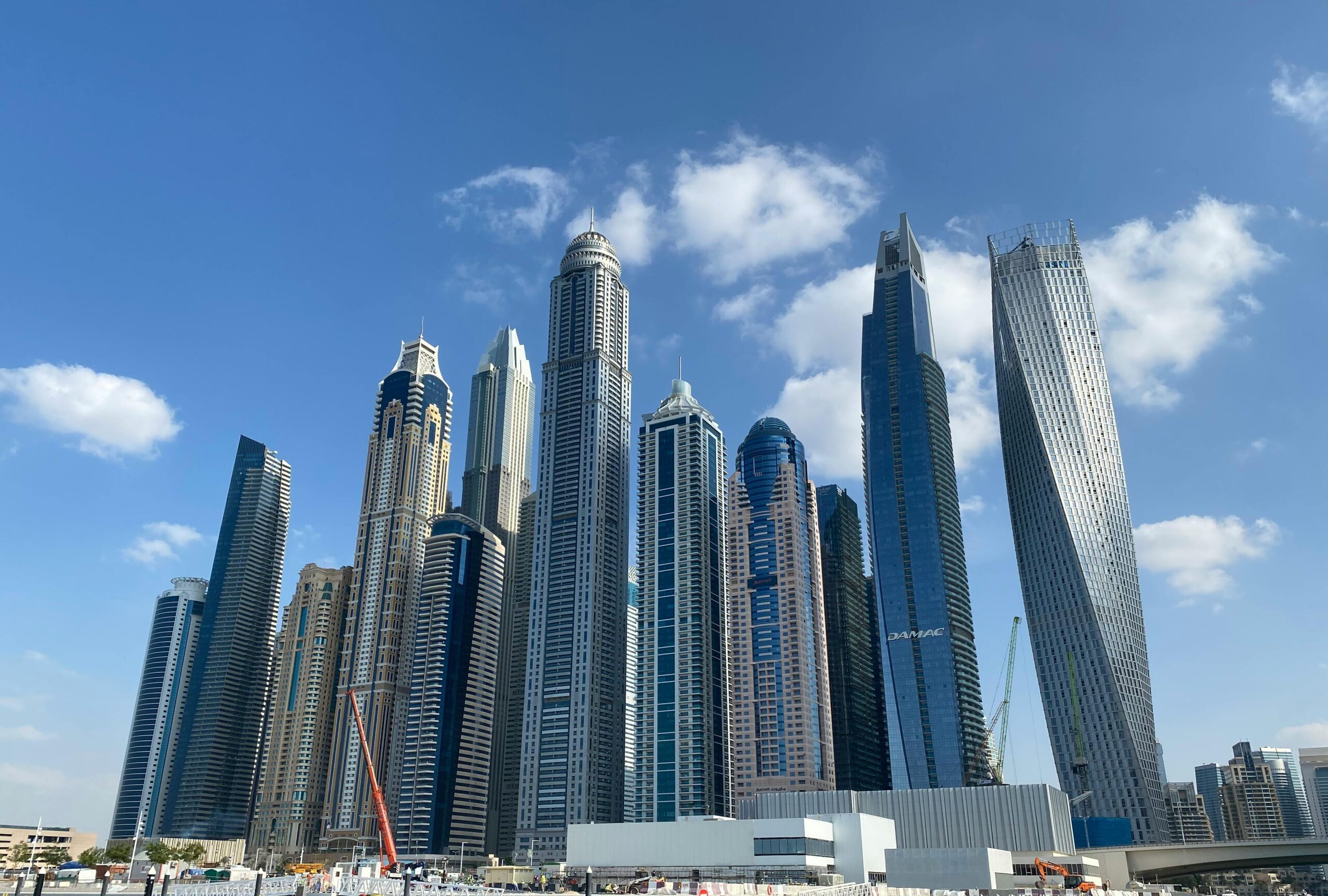 pexels-christian-konopatzki-1923628-11118318